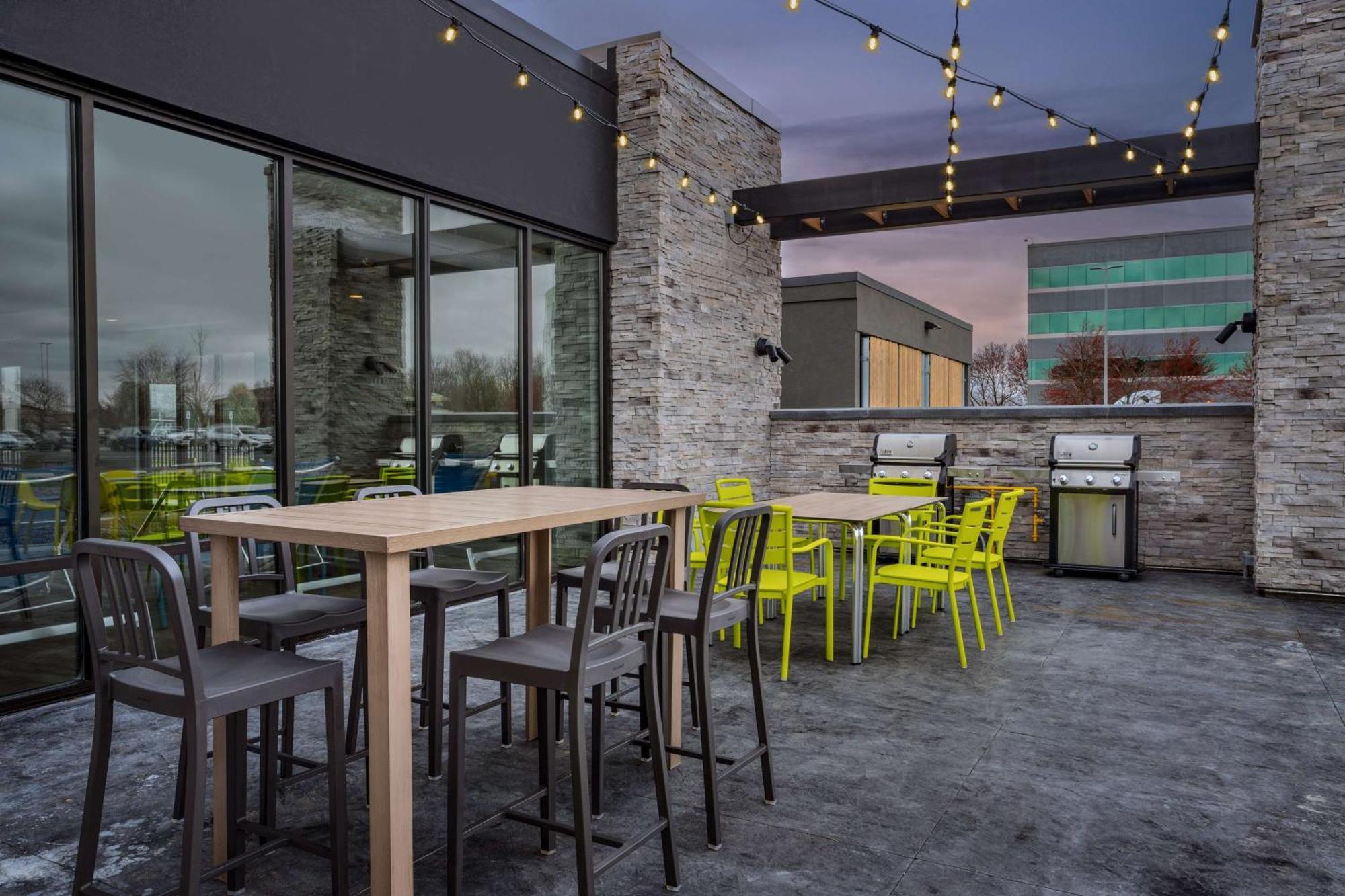 Home2 Suites By Hilton Indianapolis North At Intech Park Exterior foto